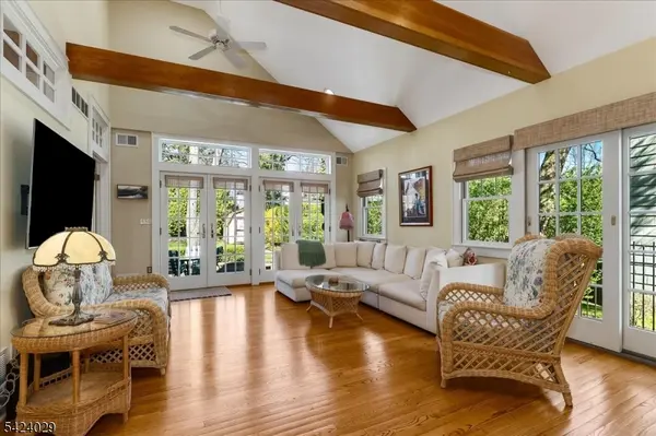 955 Summit Ave, Westfield Town, NJ 07090