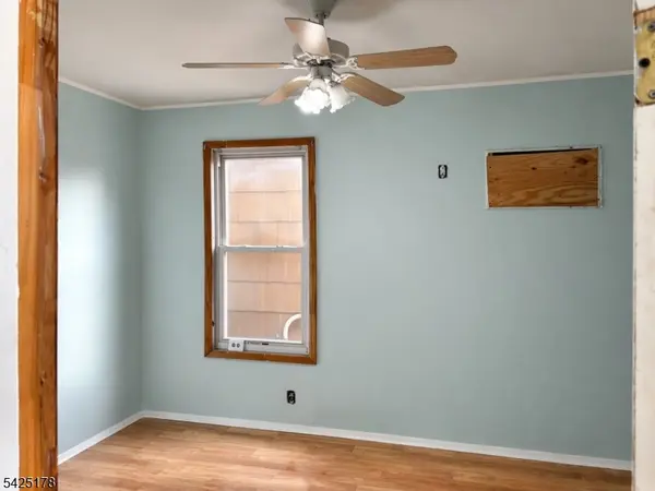 163 W 24Th St, Bayonne City, NJ 07002