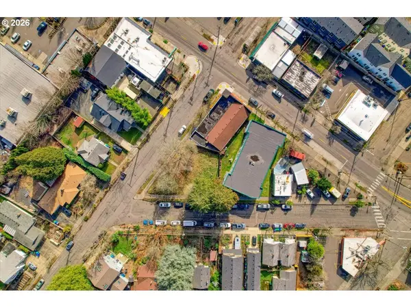 8028 N LOMBARD WAY, Portland, OR 97203