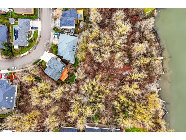 3862 NE 203RD AVE, Fairview, OR 97024