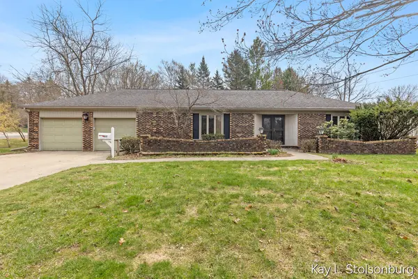 817 N Glenwood ST, Hastings, MI 49058