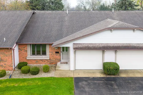 133 Parkside DR, Zeeland City, MI 49464