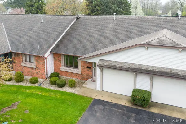 133 Parkside DR, Zeeland City, MI 49464