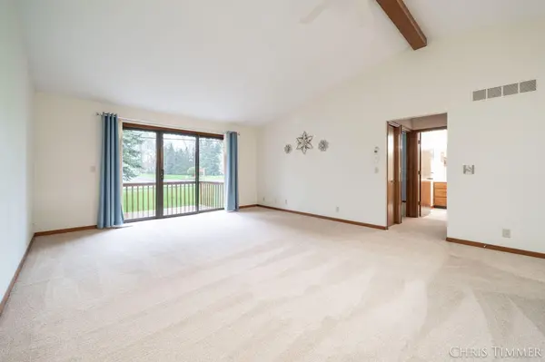 133 Parkside DR, Zeeland City, MI 49464