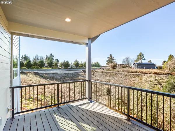 2006 E BADGER WAY #2, La Center, WA 98629