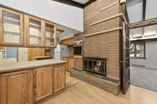 219 Ottawa DR, City Of Troy, MI 48085