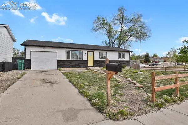 3515 Darkwood PL, Colorado Springs, CO 80910