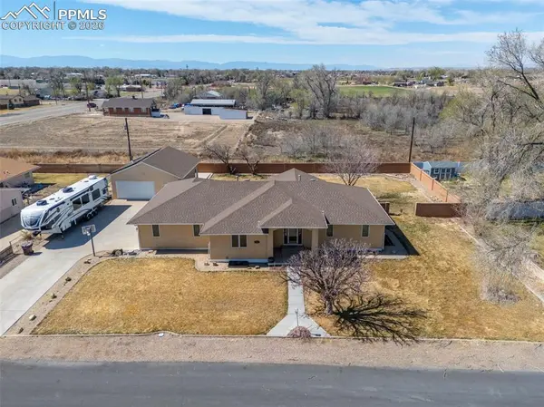 1079 Lynn DR, Pueblo, CO 81006