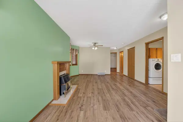 1409A 18 AVE, Didsbury, AB T0M0W0