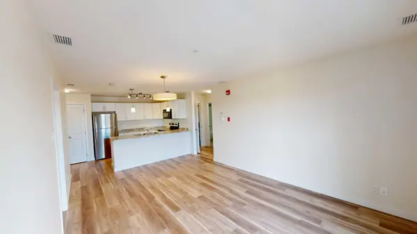 10101 101 AVE #305, Grande Prairie, AB T8V0Y4