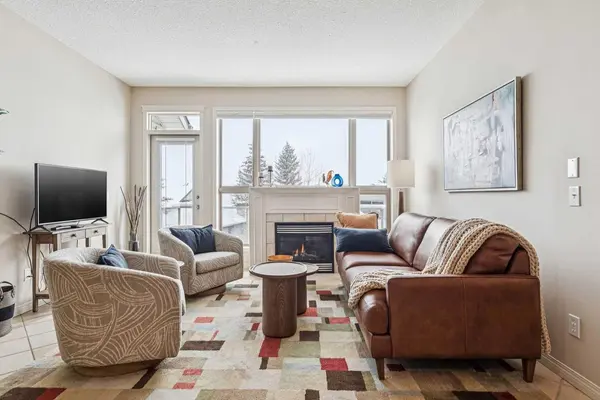 245 Springbank TER SW, Calgary, AB T3H 4S8