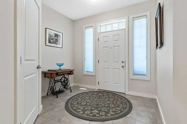 172 Tuscany Ridge CIR NW, Calgary, AB T3L0E5