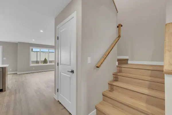 123 Hampton CRES, Sylvan Lake, AB T4S 1S8