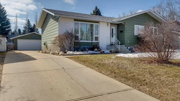 6107 57 AVE, Ponoka, AB T4J 1L2