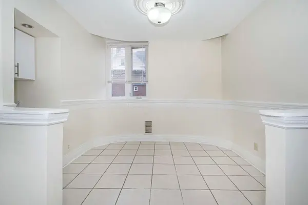 88 Lowther AVE #102, Toronto C02, ON M5R 1E2