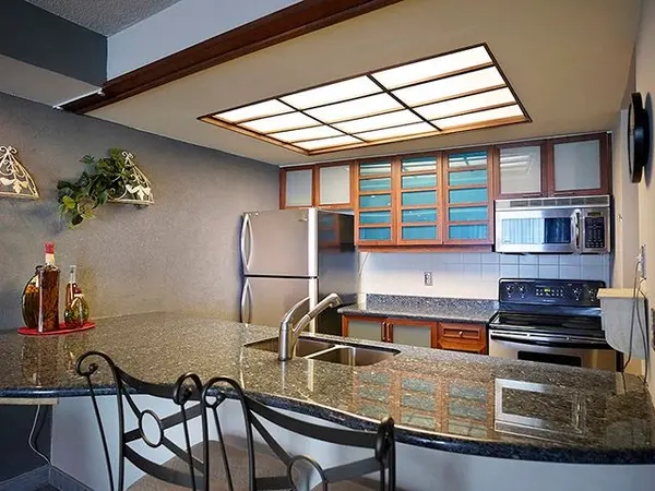 77 Harbour SQ #509, Toronto C01, ON M5J 2S2