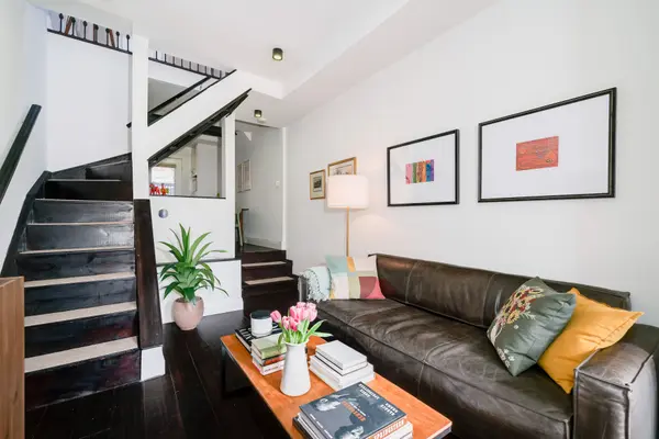 448 Gerrard ST E, Toronto C08, ON M5A 2H2