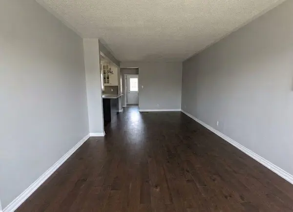 15 Thorncroft CRES, Ajax, ON L1S 2S1