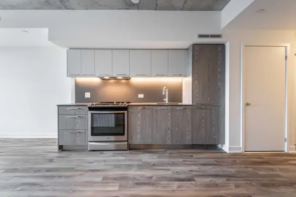 30 Baseball PL #923, Toronto E01, ON M4M 0E8