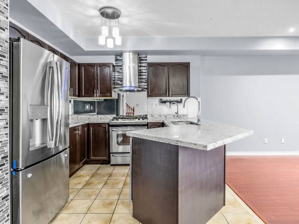 40 Croker DR S, Ajax, ON L1S 7T3