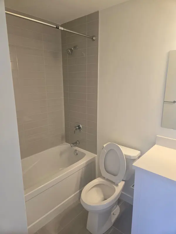 51 CLARINGTON BLVD #105, Clarington, ON L1C 7J8