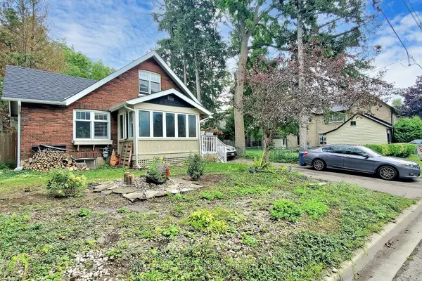 107 Temperance ST, Aurora, ON L4G 2R1