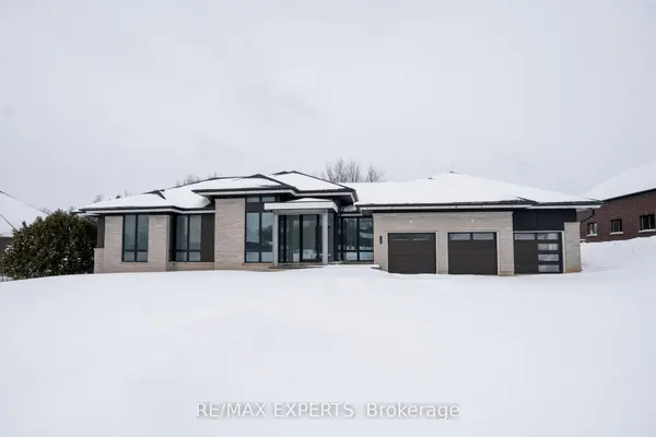 130 Dale CRES, Bradford West Gwillimbury, ON L0L 1L0