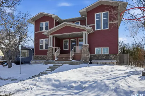 3229 18th AVENUE, Regina, SK S4T 1W9