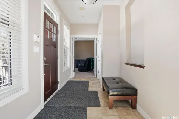 3229 18th AVENUE, Regina, SK S4T 1W9