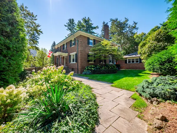 184 King ST, Oakville, ON L6J 1B4