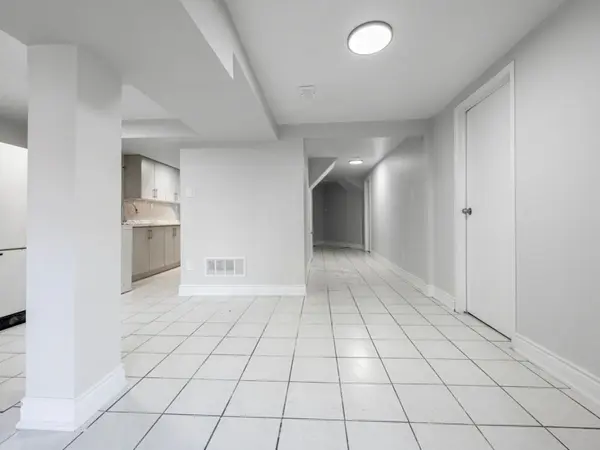 5383 Longhorn TRL #Lower, Mississauga, ON L4Z 3G4