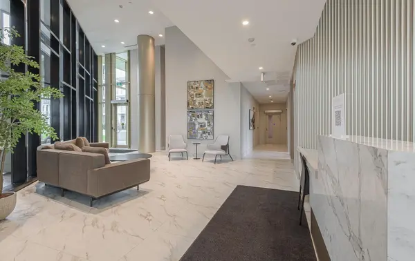 1005 Dundas ST E #546, Oakville, ON L6H 8C7