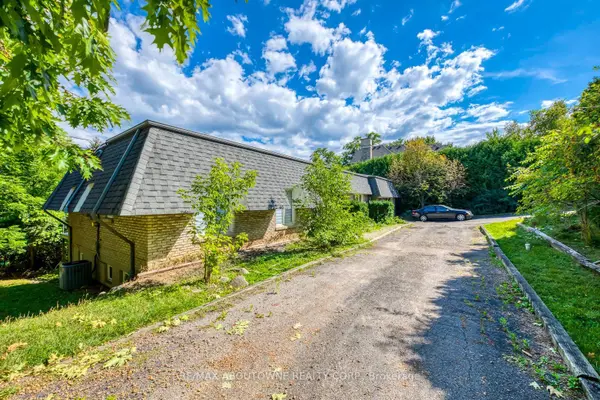 1310 Beaufort DR, Burlington, ON L7P 4V9