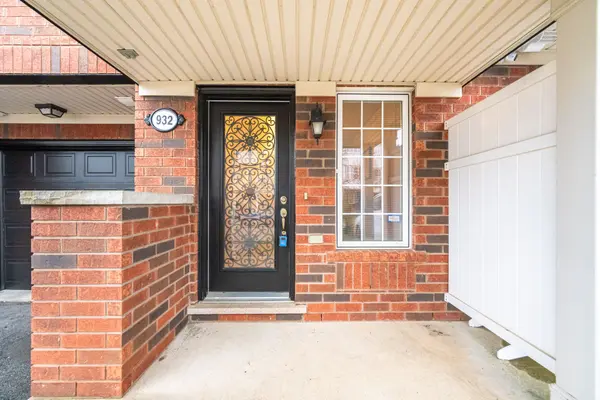 932 Sprague PL, Milton, ON L9T 0K8