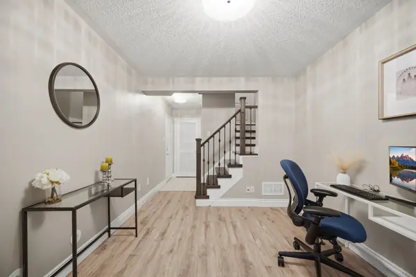 932 Sprague PL, Milton, ON L9T 0K8