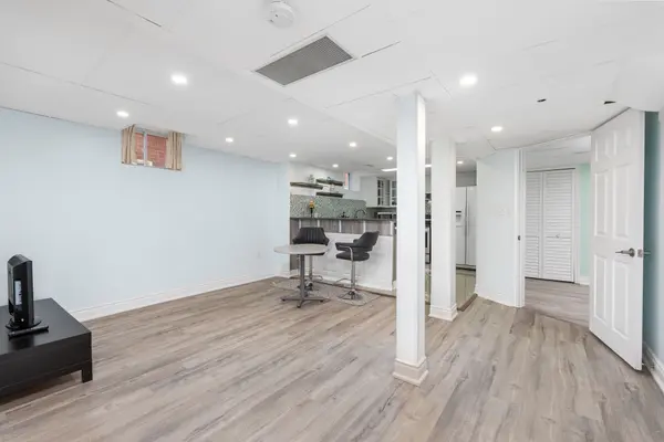 14 Sterritt DR #Basement, Brampton, ON L6Y 5E4