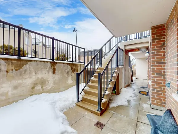 3039 Finch AVE W #1028, Toronto W05, ON M9M 0A4