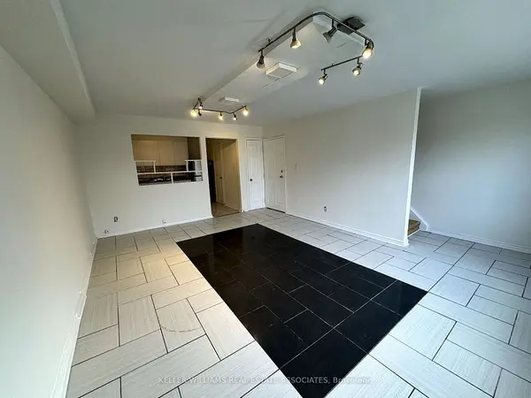 3071 Hurontario ST #1, Mississauga, ON L5A 4E4