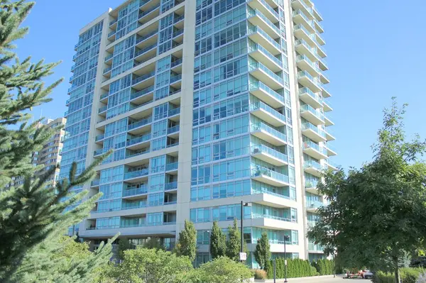 1055 Southdown RD #1011, Mississauga, ON L5J 0A3