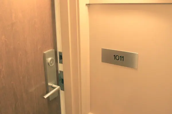 1055 Southdown RD #1011, Mississauga, ON L5J 0A3