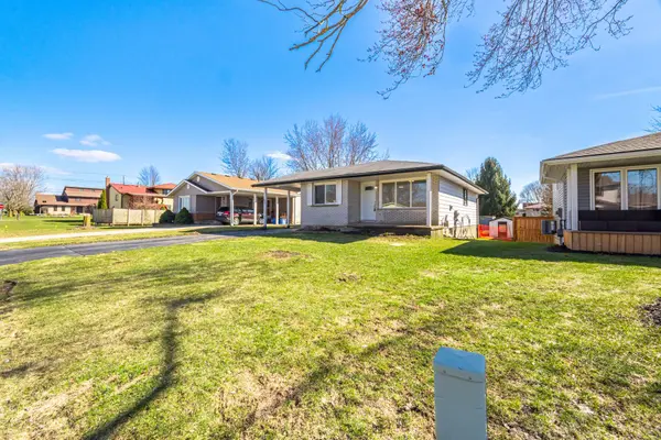 680 Raglan ST, Minto, ON N0G 2P0