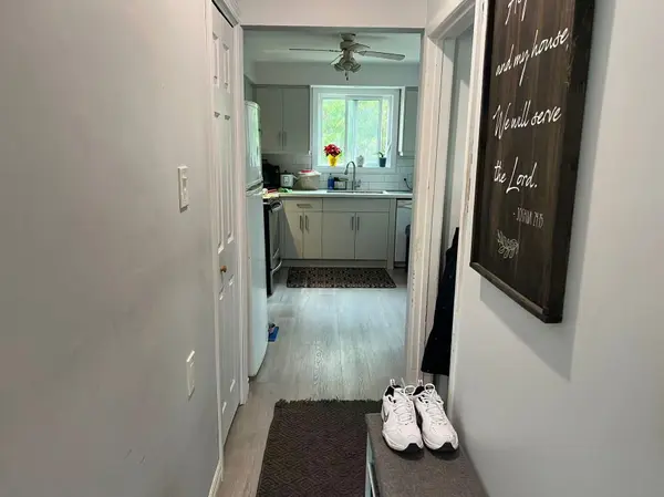 181 Cedarvale CRES, Waterloo, ON N2L 4T3