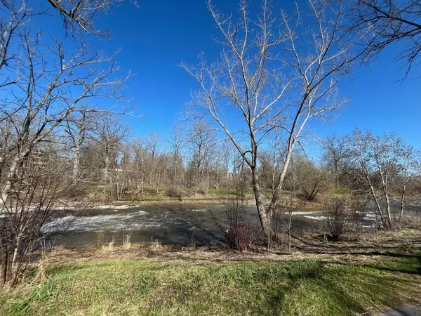 90-92 Cavan ST, Port Hope, ON L1A 3B7