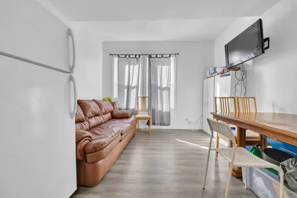 539 Campbell AVE, Windsor, ON N9B 2H5