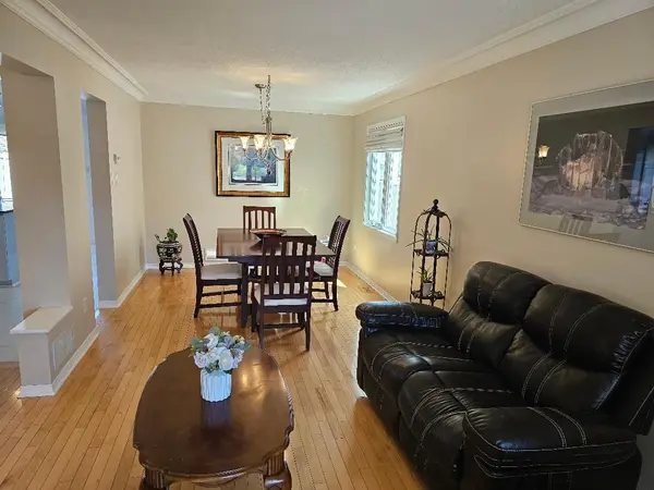 17 Shandon AVE, Barrhaven, ON K2J 4E1