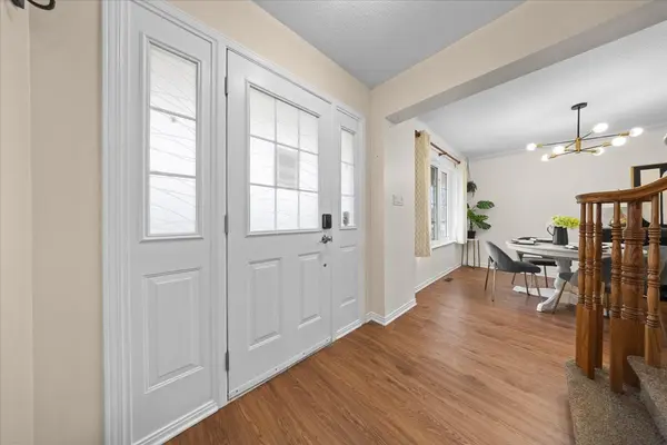 236 Wabiskaw Private, Barrhaven, ON K2J 0E5