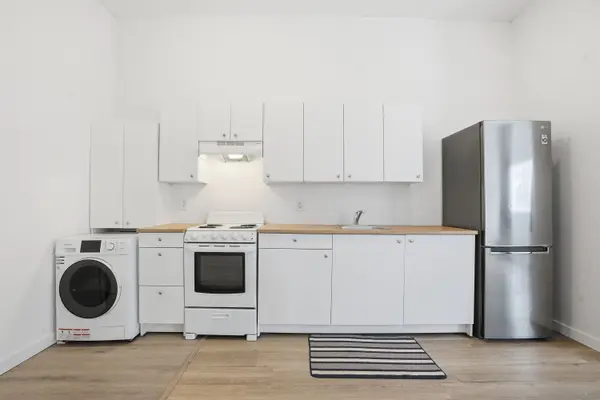 14 Avenue PL, Welland, ON L3B 4B1