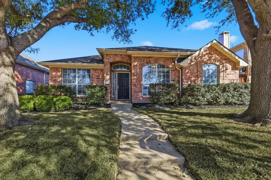 3704 Cottonwood Springs Drive, The Colony, TX 75056