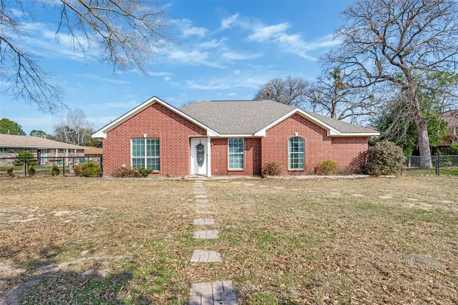 1511 Proctor Avenue, Mount Pleasant, TX 75455