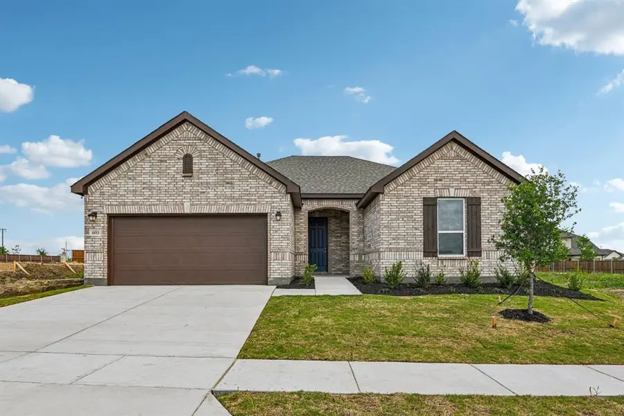 605 Tracy Court, Justin, TX 76247